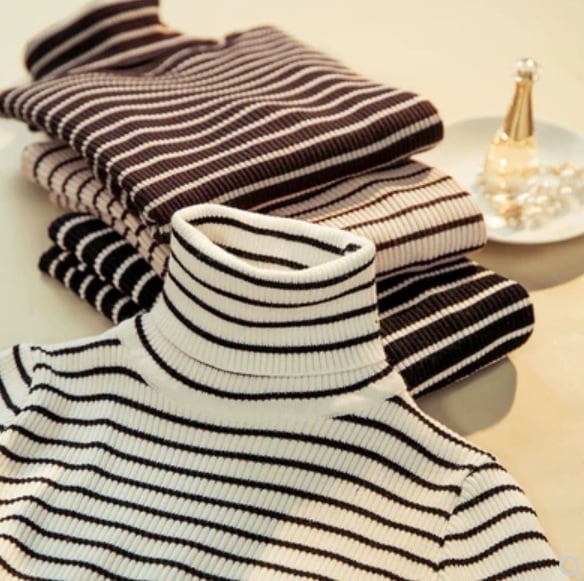 ボーダー トップス ニット セーター 全4色 タートルネック 袖あり 長袖 かわいい 可愛い きれいめ シンプル カジュアル 上品 おしゃれ お洒落 レトロ 可愛い 女子 こなれ感