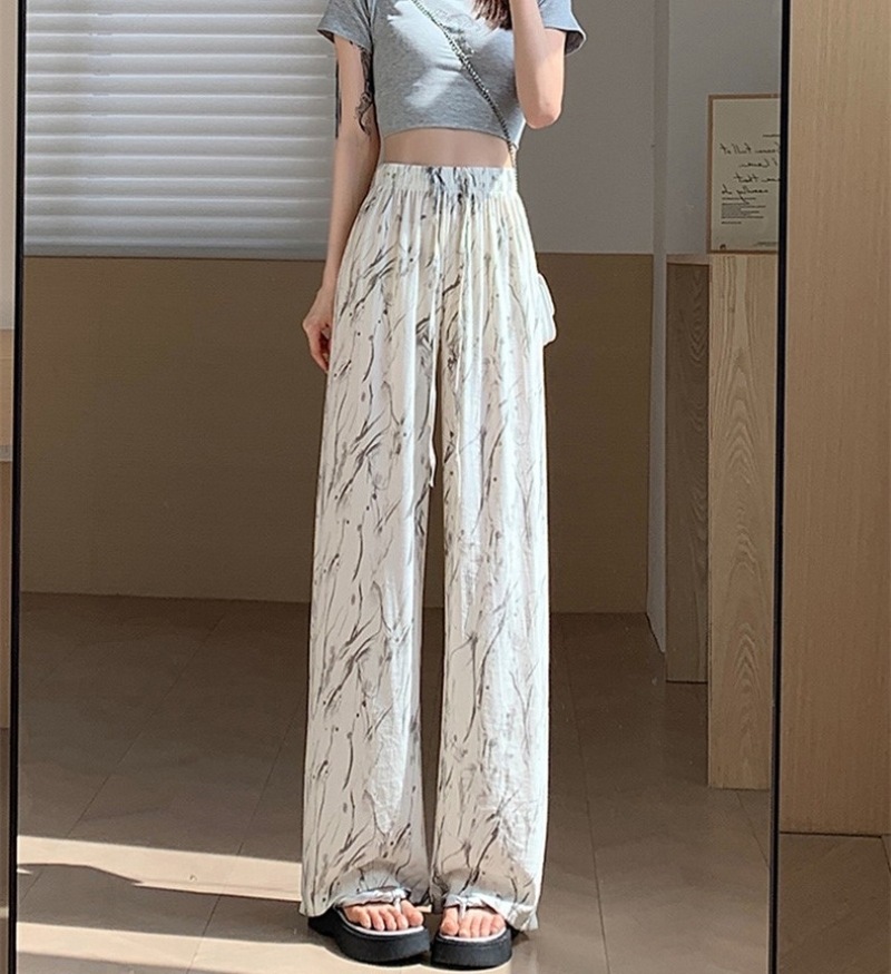 ボトムス パンツ ワイドパンツ ロング丈 ストライプ フレアパンツ ウエストゴム 通気性 薄手 シンプル 大人 おしゃれ かっこいい こなれ感 個性的 存在感 柄 春 夏 レディース お出かけ 休日