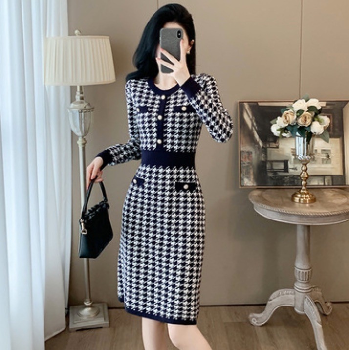 レディース ワンピース ニット フレア 膝丈 長袖 襟付き 角襟 フェミニン ウエストマーク ハイウエスト コンサバ ボタン バイカラー 配色 かわいい 大人可愛い きれいめ シンプル 上品 おしゃれ