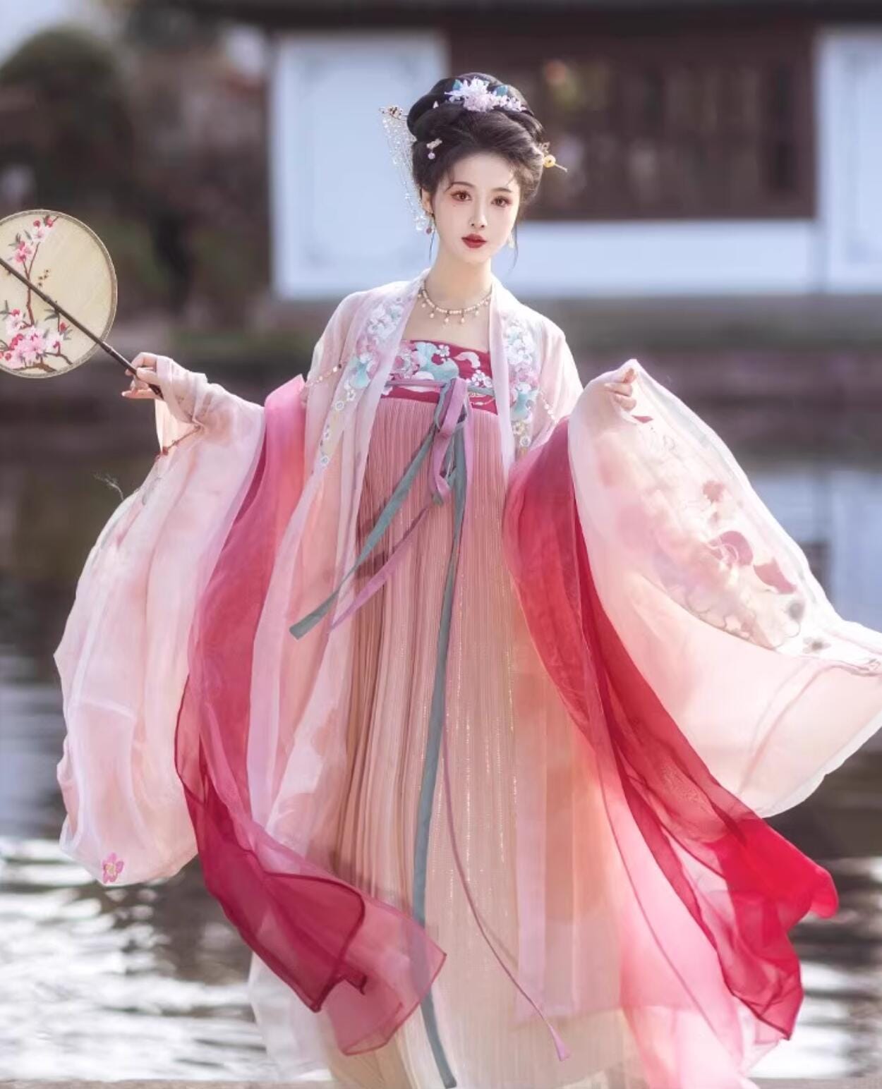 中華コスプレ衣装 振袖羽織2枚重ね ストール付き 豪華4点セット レディース 中国古代服装 中華唐朝時代劇 コスチューム ピンク ふわふわ お姫様 皇后 貴妃 華やか 漢服 繊細な刺しゅう プリント