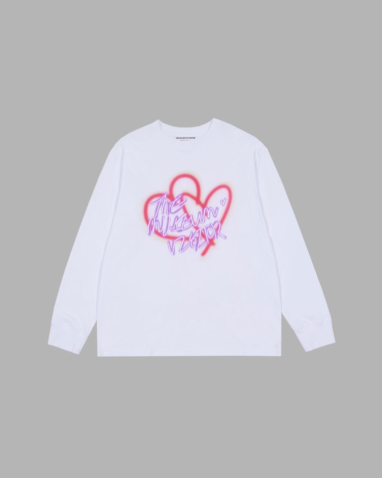 【THE MUSEUM VISITOR】 BLURRED HEART PRINTED LONG SLEEVE : WHITE