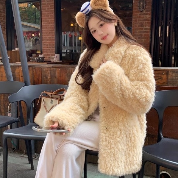 2025年 新作 レザー ファー一体 ファーコート 冬季 レディース 韓国風 オープンカラー 加厚 保温 ふわふわ アウター 大きいサイズ