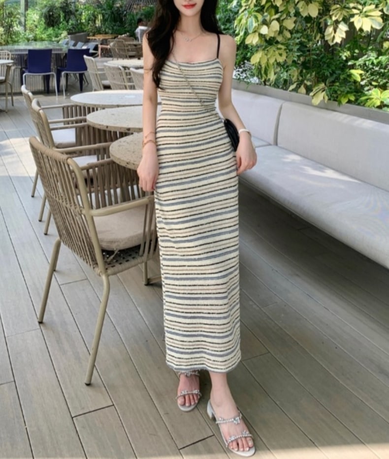 ワンピース キャミワンピース キャミソール ロングワンピース ミモレ丈 ロング 袖なし Aライン 大人可愛い おしゃれ セクシー 存在感 ストライプ 春 夏 レディース お出かけ 休日 旅行 海