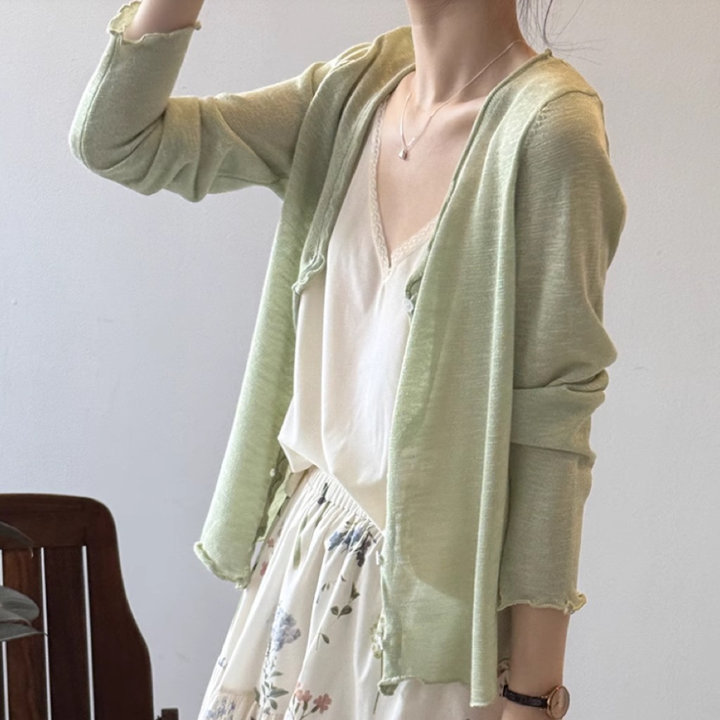 レディース トップス カーディガン 羽織 前開き ミドル丈 長袖 Vネック スリム 細身 フェミニン ボタン かわいい 大人可愛い きれいめ 上品 おしゃれ こなれ感 ガーリー 主役級 ラブリー