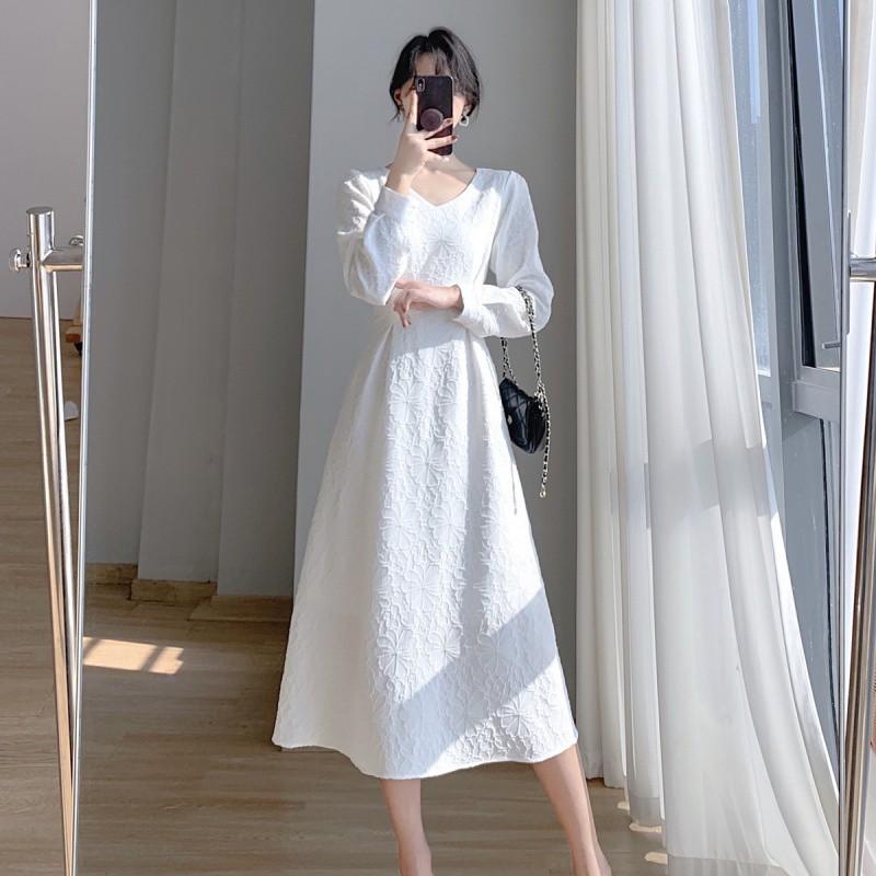 エレガントな襟とジャカードティーブレイクドレス付き秋冬の初恋白長袖ドレスをピックアップ