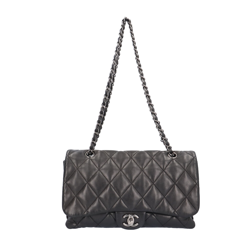 シャネル マトラッセ ショルダーバッグ レザー ブラック CHANEL 中古 美品