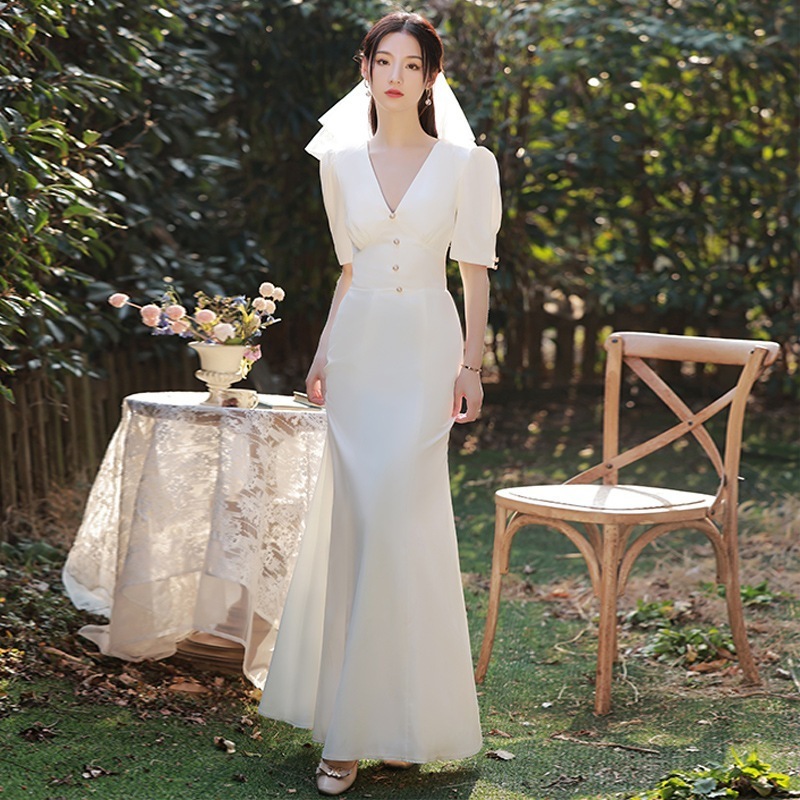 ホワイトドレスディープv気力バンケットホストセクシードレスドレスロングトラベルテールライトウェディングドレス