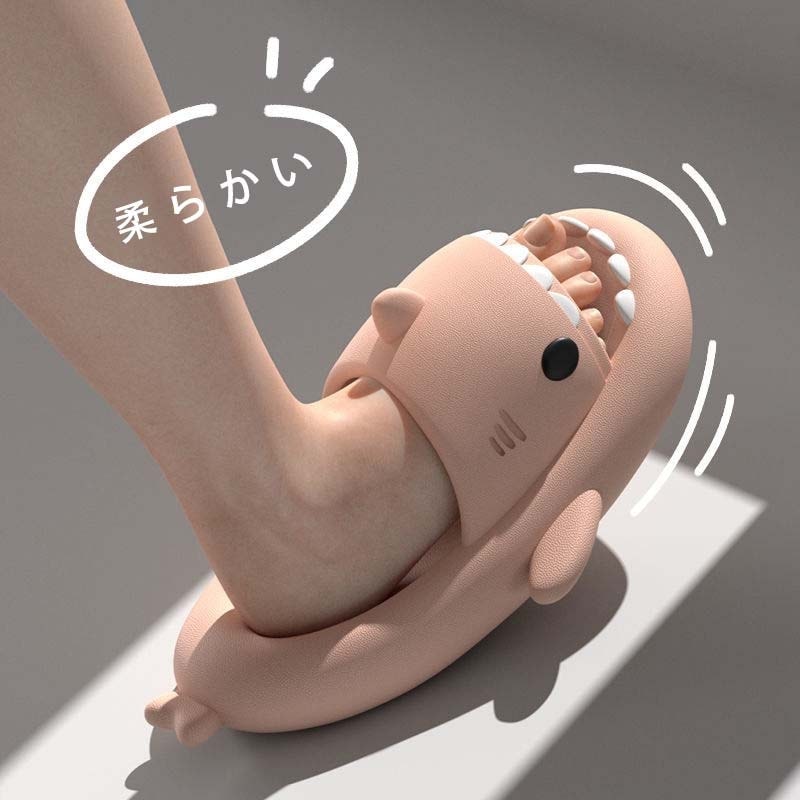 新しいサメスリッパ網紅スリッパ女性用の夏は外出する滑り止め家カップルスリッパ男性用の冷たいスリッパ女性の外着