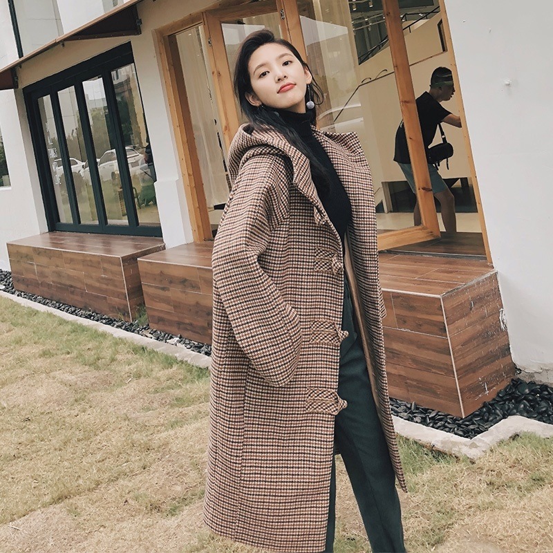 2018ロングホーンバックルウールコート学生ルーズフードウールコート女性の秋/冬の新しい韓国語版
