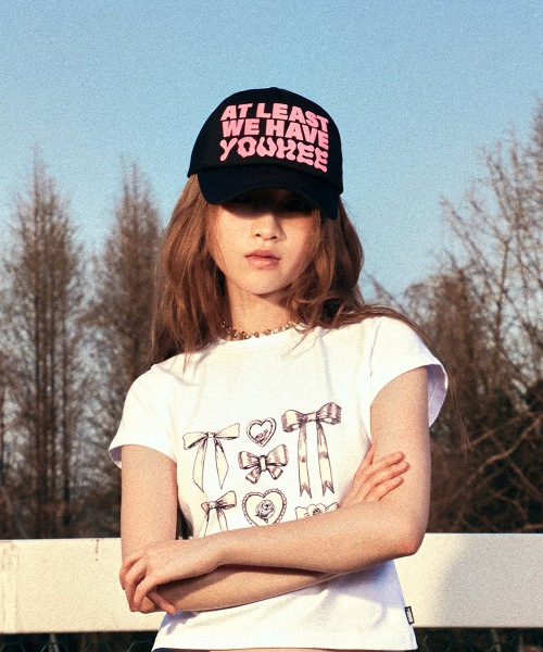 YOUHEE LETTERING TRUCKER CAP BLACK YHHTDB003BK