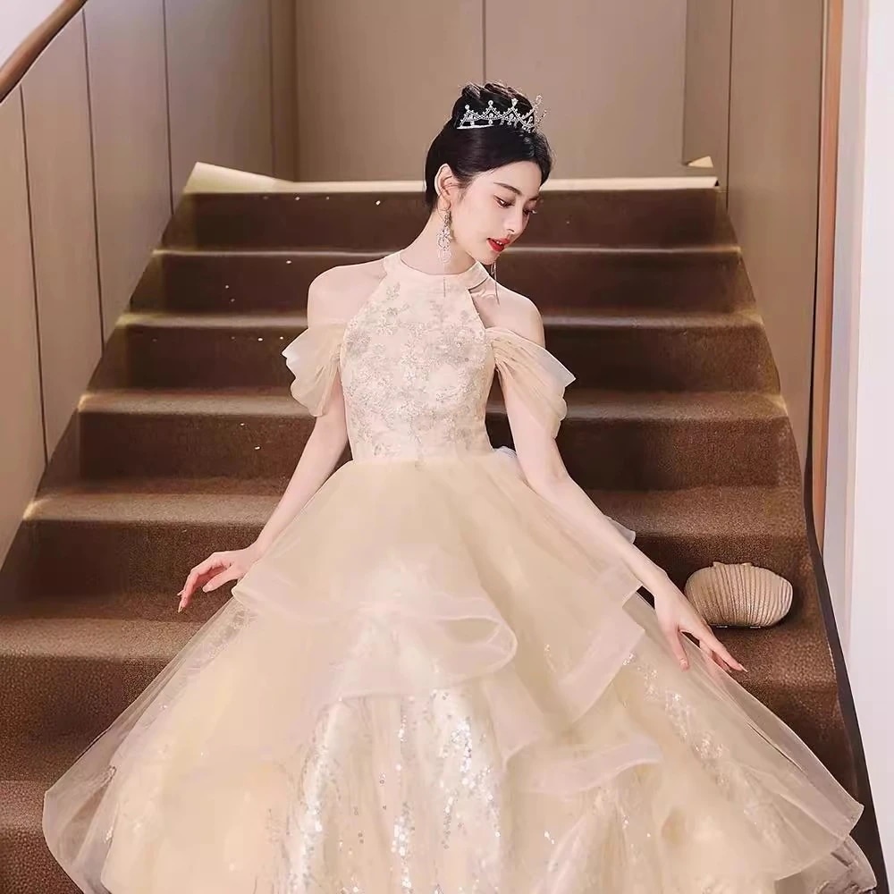 【2枚購入で 3oo円OFF！】女性用シャンパンホルターネックドレス2025気質成人式卒業宴会司会者