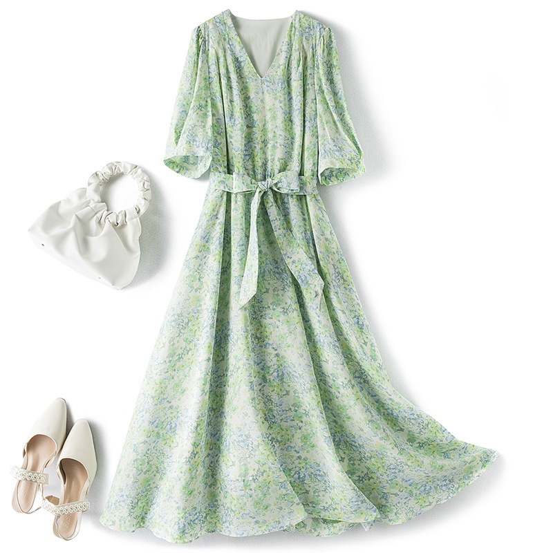 5l 6l 大きいサイズ ワンピース レディース 春 春夏 夏 ロングワンピース ロング丈 半袖 きれいめ ゆったり 体型カバー 通勤 オシャレ大きいサイズの花のワンピースのデザイン感