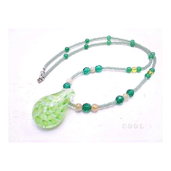 グリーン ガラスレース ネックレス ガラス とんぼ玉 ハンドメイド // ガラスアート COOL 7,140円