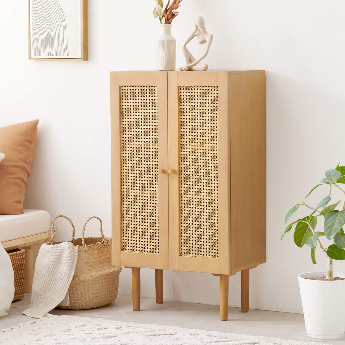 ラタン キャビネット 幅54cm 天然木 かごめ編み 収納 棚 扉付き 脚付き リビング収納 籐 籐編み 籐製 かごめ サイドキャビネット フリーボード 収納棚 木製 ナチュラル おしゃれ