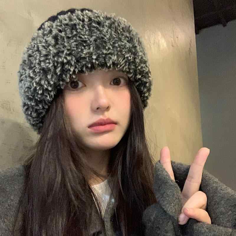ニット帽 レディース 秋冬 折り返し 小顔効果 ウール 厚手 防寒 暖かい 耳 カバー 韓国 普段使い レジャー シンプル カジュアル 黒 白 グレー