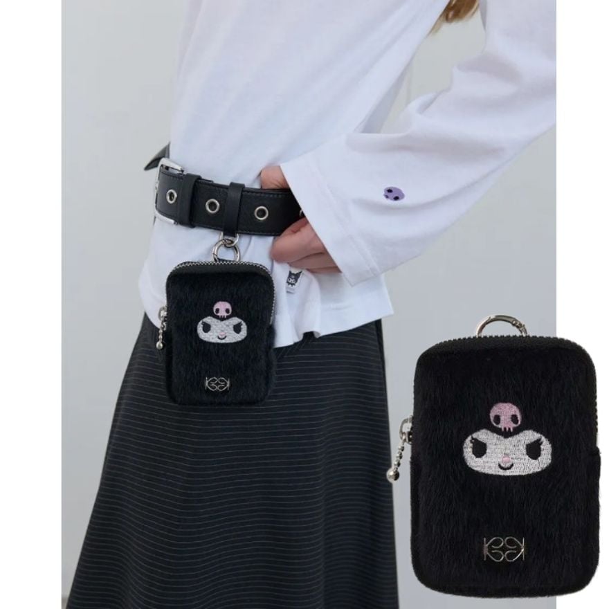 [韓国ファッション]Kijun x Sanrio クロミ ファー ミニポケット(ブラック) ベルトに取り付けてベルトバッグにしたりエアポッドケースにしたりするのができる可愛いミニバック！
