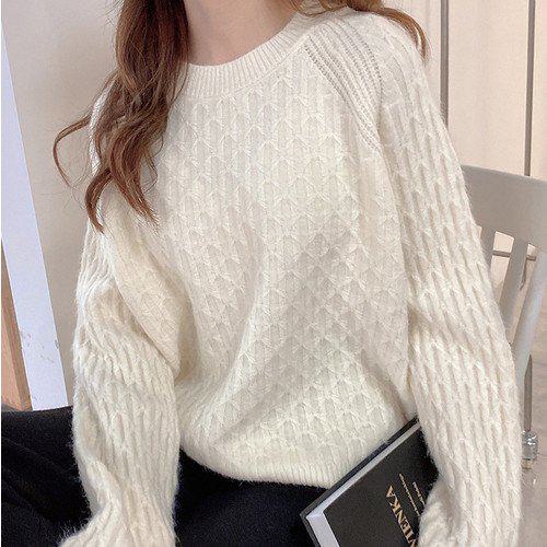 ニット レディースニット レディース セーター ラウンドネック 長袖 オーバーサイズ ラフ かわいい レトロ かわいい おしゃれ お出かけ デート ディナー デイリー ママコーデ シンプル 無地 きれ