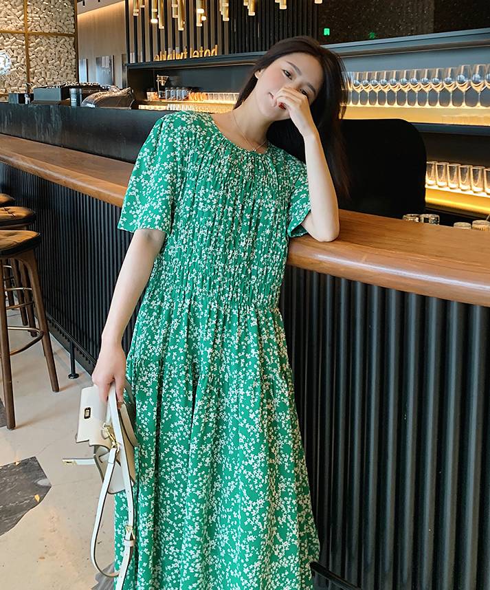 ドレス ワンピース フレア レディース ティアード シフォン ロング 半袖 ラウンドネック 花柄 グリーン S M L XL 体型カバー カジュアル 大人可愛い ガーリー おしゃれ お出かけ デート 7,555円