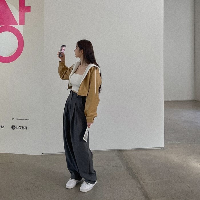 ボトムス ストレートパンツ 膝下 ミモレ ミモレ丈 ストレート かわいい 大人可愛い きれいめ カジュアル 大人 上品 おしゃれ お洒落 かっこいい 大人可