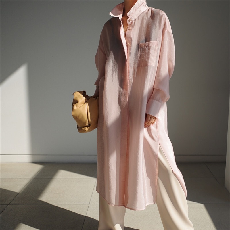 トップス シャツ ロング丈 長袖 襟付き ストレート ボタン スリット サイドスリット かわいい 大人可愛い きれいめ シンプル カジュアル おしゃれ お洒落 かっこいい メンズライク ガーリー 無地