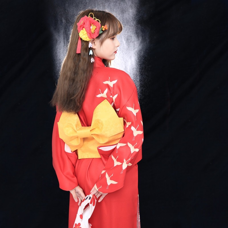 神明少女和服写真改良版コヅルの秋冬厚手和風小紋和服の位置づけ