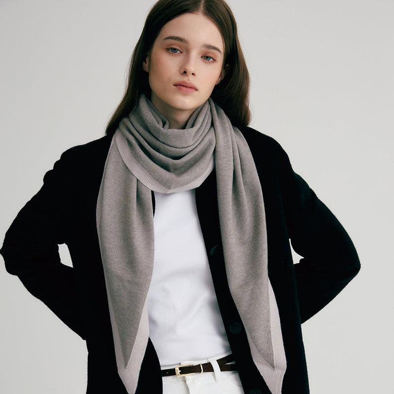 カシミア混紡三角ショールマフラー FKO078I 11,721円