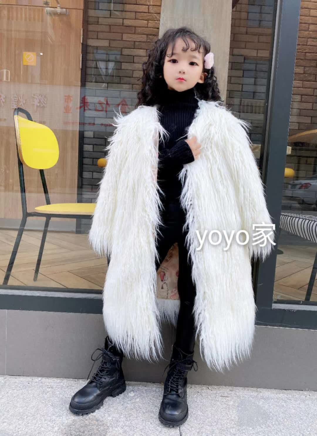 2024冬新作女の子毛皮コートイミテーションビーチウールネットセレブ厚みのあるロングトップ 価格万能トレンドスタイル