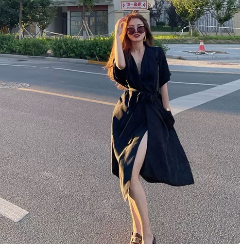 ワンピース ミモレ丈 半袖 Vネック Aライン 大人可愛い きれいめ シンプル カジュアル 上品 おしゃれ かっこいい 無地 夏 10代 20代 30代 ママ 学生 デート お出かけ 公園デビュー