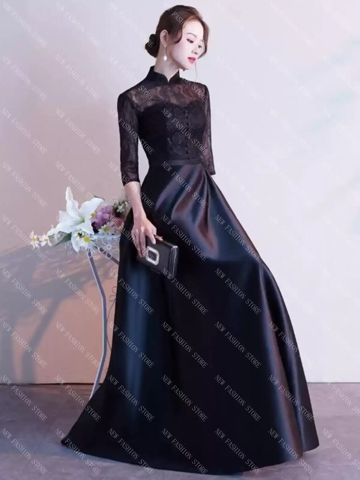 黒いイブニングドレスの女性-77