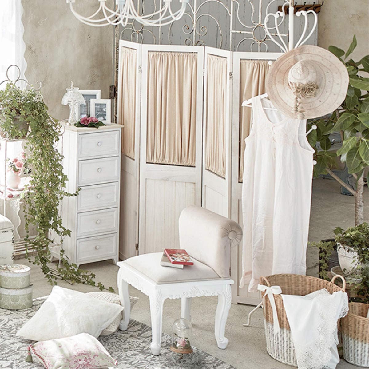 パーテーション 4連 衝立 カーテン付 天然木 フレンチカントリー シャビーウッド 間仕切り 目隠し パーティション 自立 折りたたみ カーテン 仕切り ついたて 木 完成品 おしゃれ