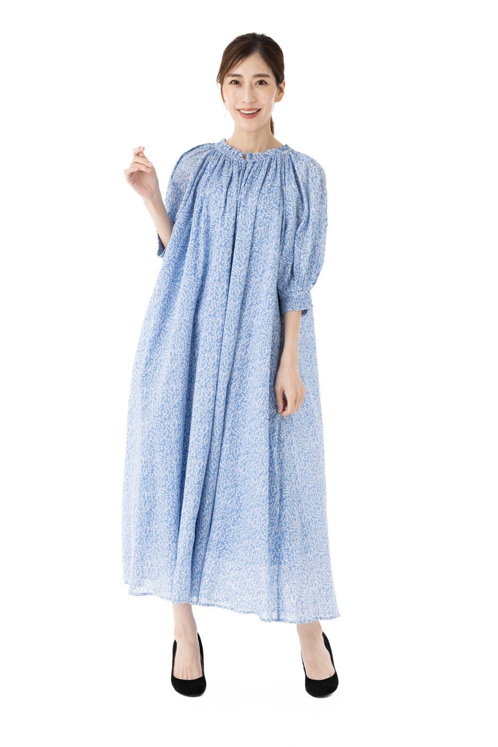 Bou Jeloud(ﾌﾞｰｼﾞｭﾙｰﾄﾞ) サイズＦ 5分袖 総柄 ミモレ丈 綿ボイルギャザーネックワンピース ブルー