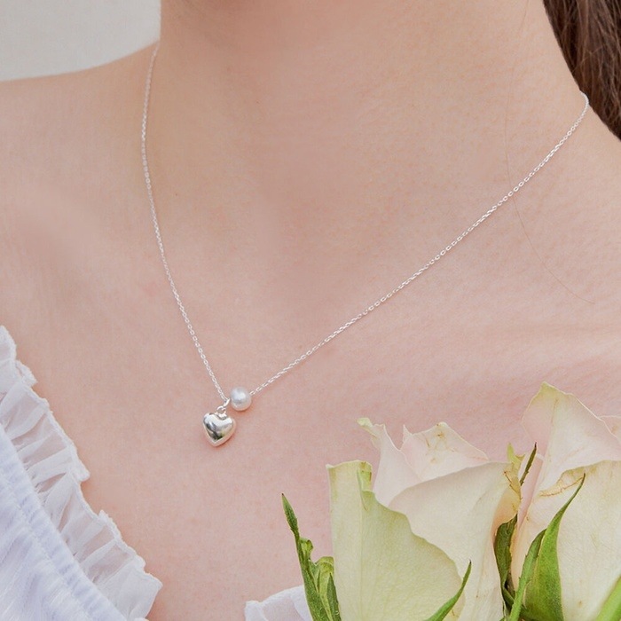 silver925のスジ女の子たちシュファ着用cupid heart pearl necklace/韓国の人気ブランド 韓国正規品 韓国の人気商品 韓国ファッション 韓国ジュエリー デイリーアクセサ
