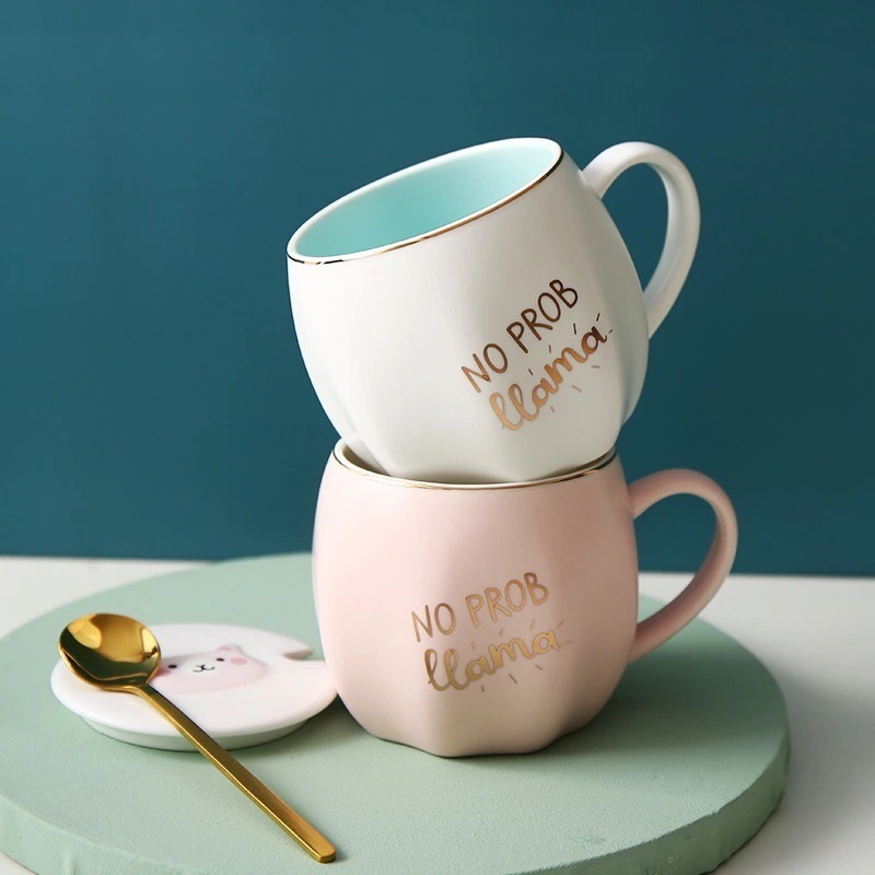 蓋スプーン付きセラミックマグオフィスウォーターカップかわいい女の子のハートミルクカッ