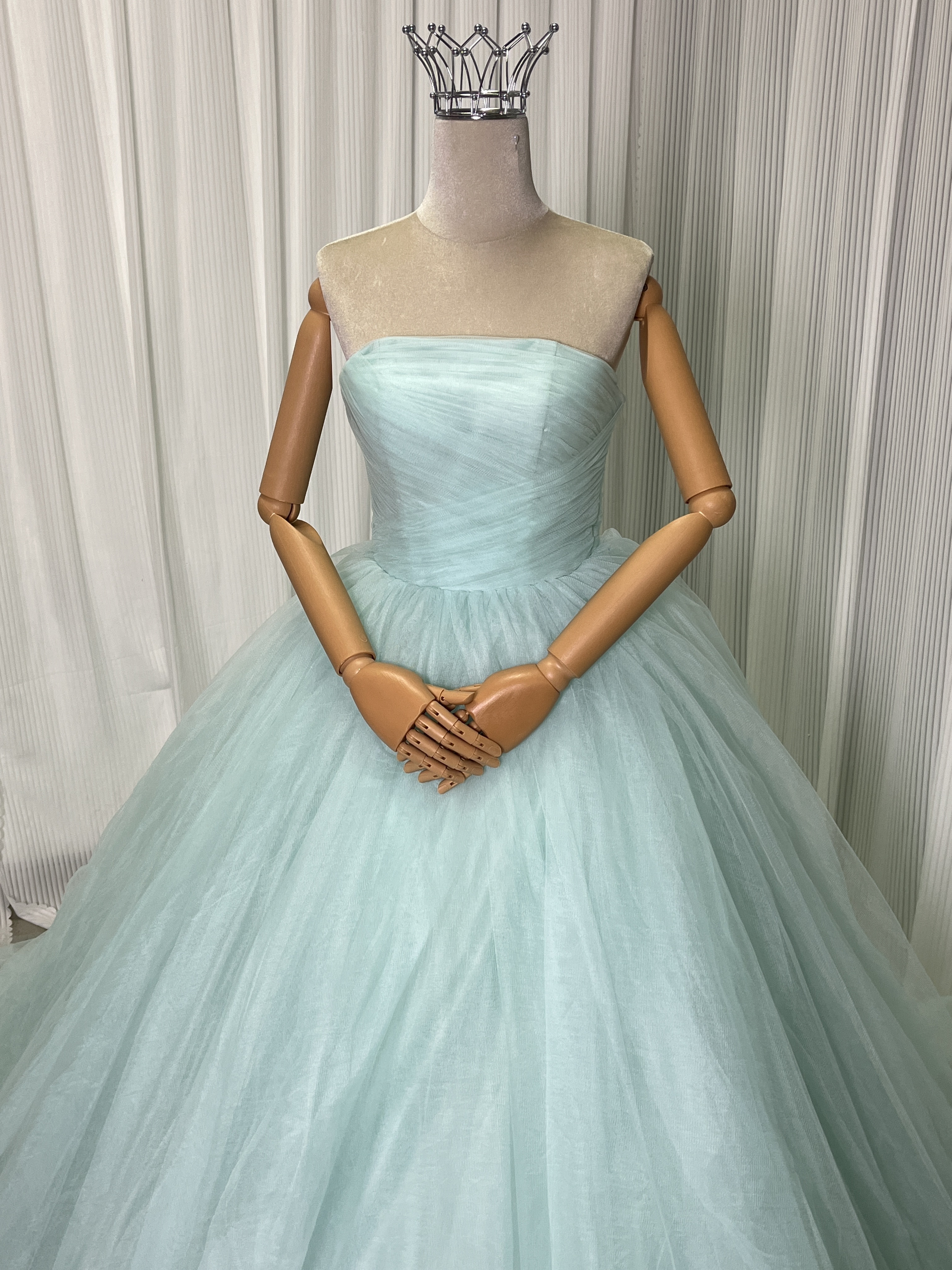 カラードレス 青/ブルー Aライン プリンセスライン サッシュベルト 柔らかく重ねたチュールスカート ビスチェドレス