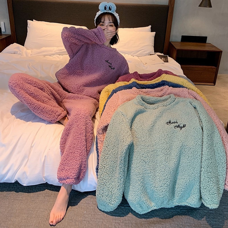 温かい ナイトウェア 女子会 海外 ショートパンツ 可愛い トップス ボアレタリングデザインルームウェア［レディース お泊り会 冬］買付商品 デート 韓国 長袖 旅行 セットアップ 袖付 パジャマパールームウェア
