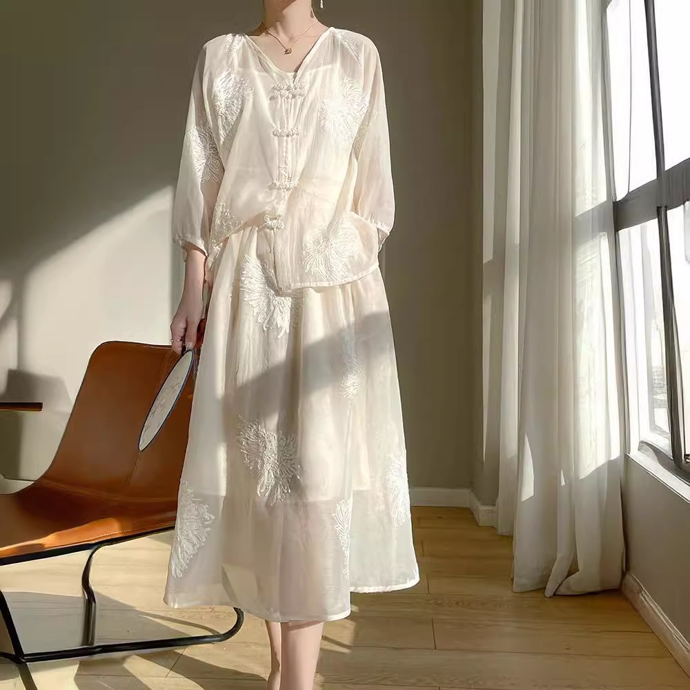 新中国風国民風スカートスーツ古典刺繍サテン春夏ファッションカジュアル高級ツーピーススーツ