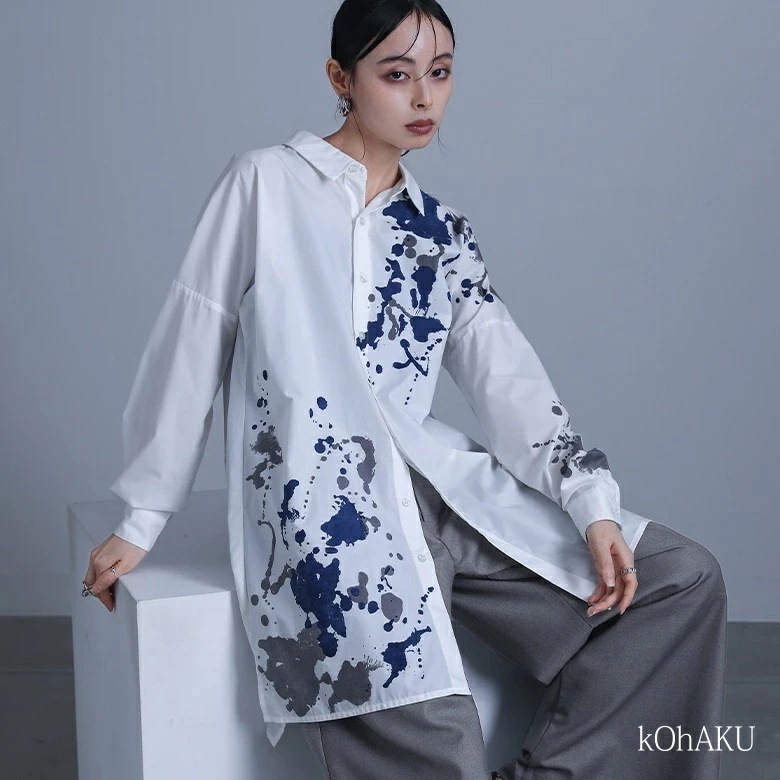 シャツ レディース ユニセックス トップス 長袖シャツ ロングシャツ ボタンシャツ ロング丈 プリント モード 襟付き 抜き襟 アシンメトリー アシメ ペイント柄 柄シャツ スリット ハイデザイン 可