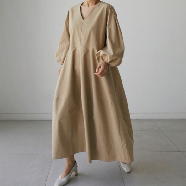 レディース ワンピース 長袖 バルーン袖 袖あり Vネック Aライン 切り替え バルーン 薄手 大人可愛い シンプル カジュアル 上品 おしゃれ レトロ こなれ感 ラフ 主役級 存在感 ナチュラル