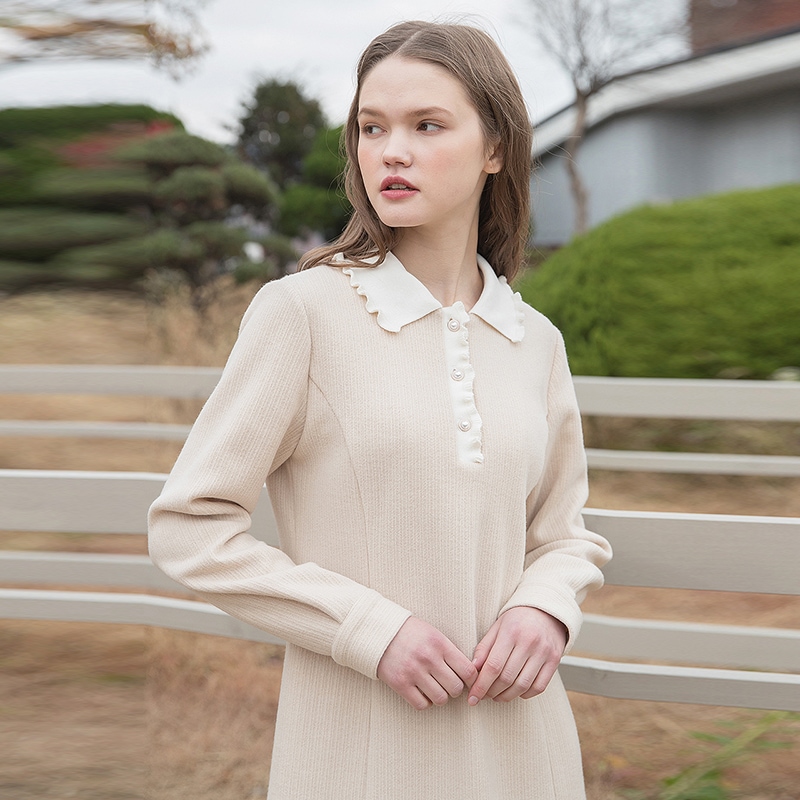 [CLET] 20FW / FRILL KNIT COLLAR DRESS / かんこく / ワンピース / フリル / クリームいろ / くろ