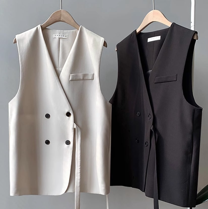 トップス ベスト ミドル丈 ノースリーブ Vネック ストレート 前開き サイドリボン 大人デザイン 大人可愛い シンプル カジュアル おしゃれ お洒落 ガーリー かっちり クール 大人女子 無地 春