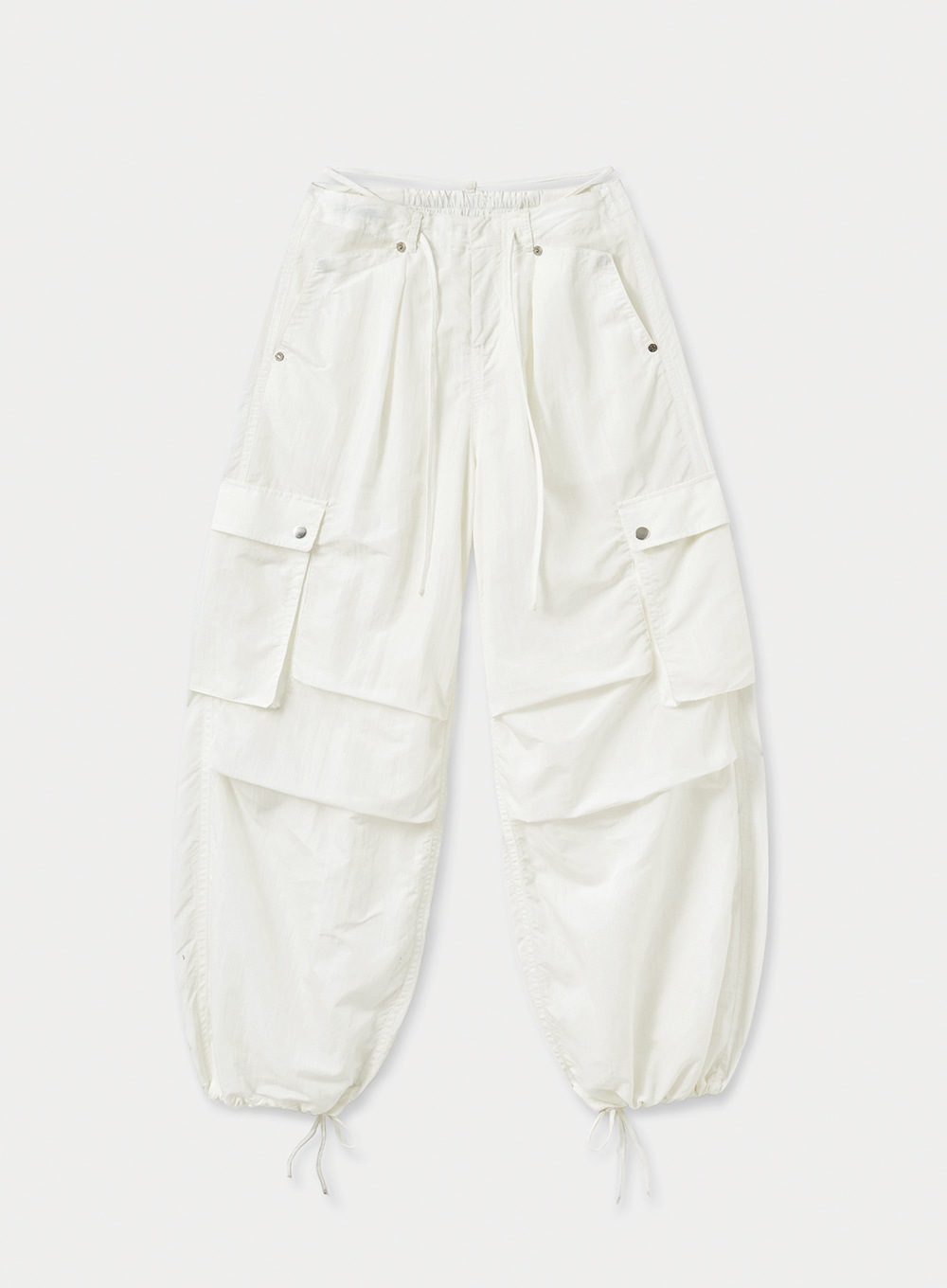 【SATUR】 [PISCESS X SATUR WOMAN] ETE PARACHUTE PANTS : BRIGHT WHITE