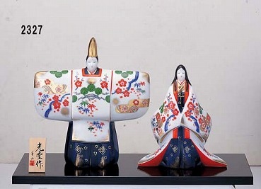 ひな祭りを飾る 縁起の良い雛人形染錦　立雛