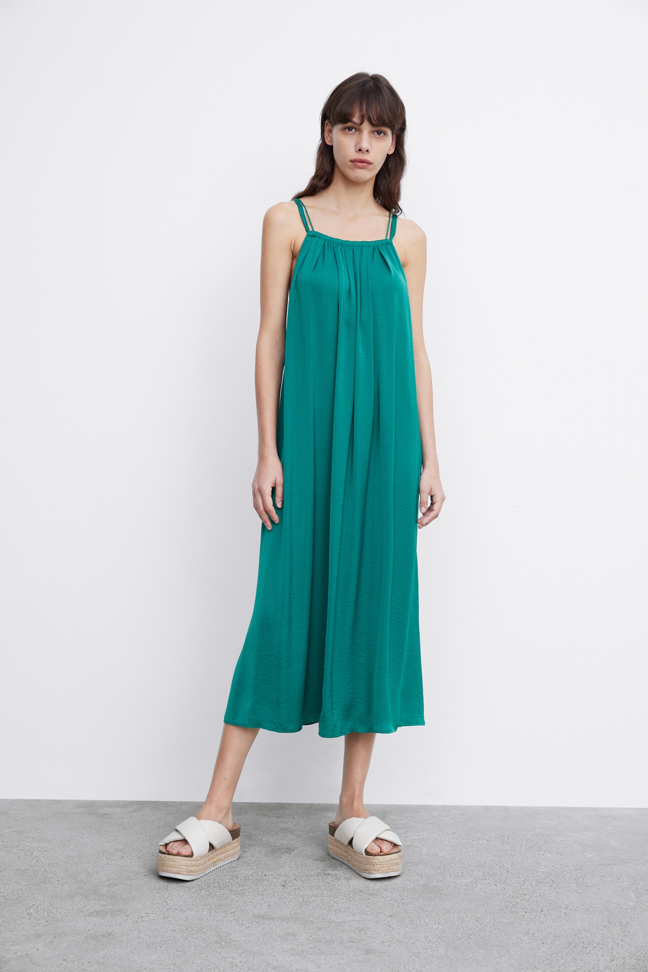 春 夏 レディース カジュアル ホリデースタイル バックレス ロングサスペンダーワンピース すっきり ダークグリーン S M L XL ワンピース 膝下 袖なし かわいい 大人可愛い きれいめ