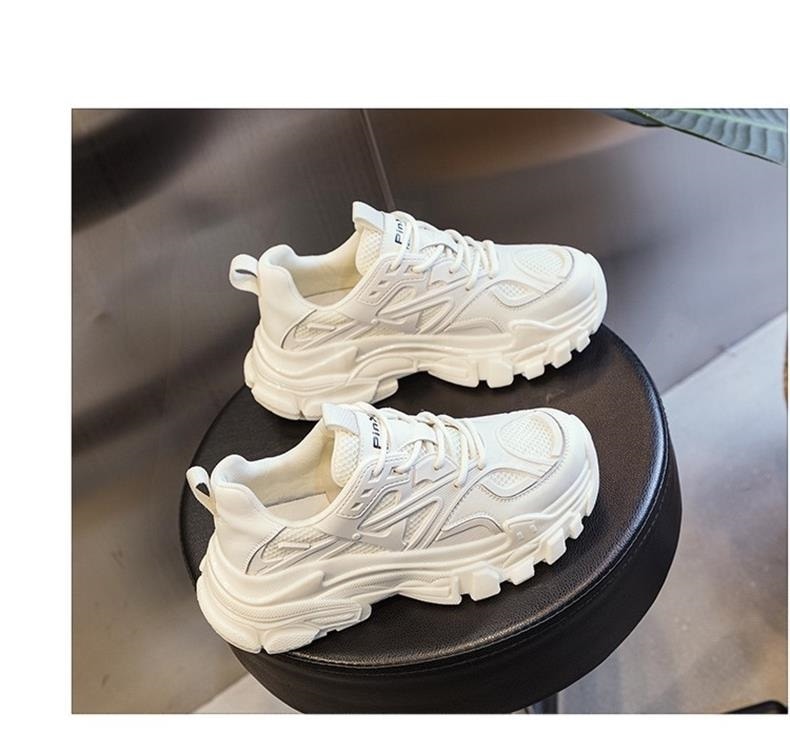 新型厚底白靴百足運動増高単靴痩せお父さん靴女性ファッション通気性