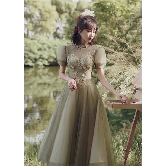 【取寄：納期2週間】結婚式ドレス 大きいサイズ XL 2XL 半袖 シースルー エレガント ミドル丈 Aラインスカート 体型カバー 花柄 ボリュームスカート フェミニン チョーカー風 お呼ばれ