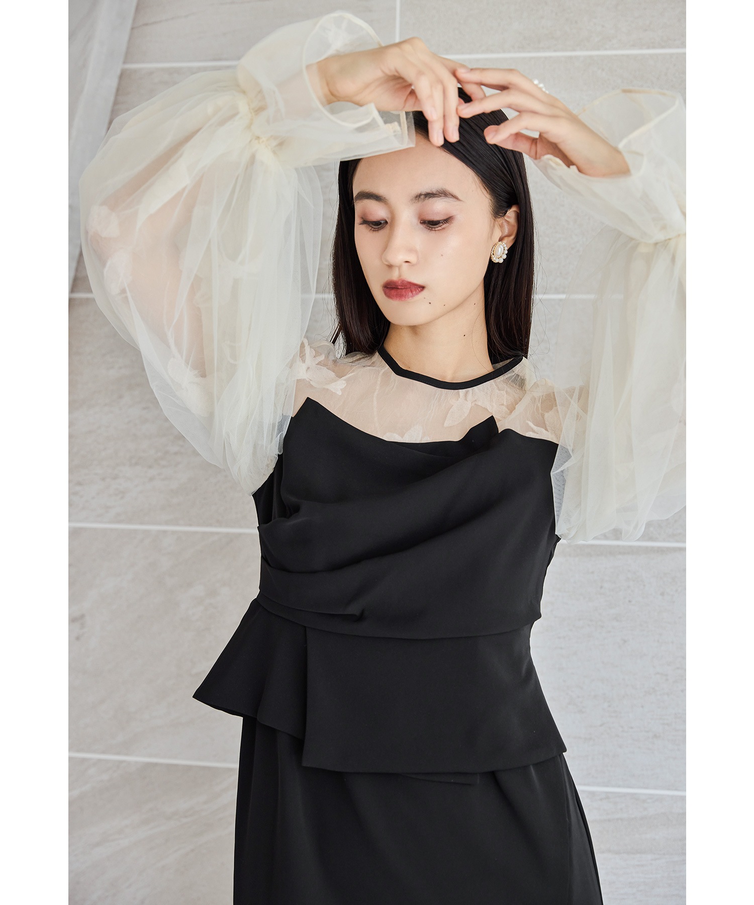 フラワーパターンドレープビスチェドレス パーティードレス 結婚式 ワンピース 花柄 チュール Iライン ボリューム袖 お呼ばれ パーティー 二次会 披露宴 謝恩会 成人式 同窓会 卒業式 フォーマル