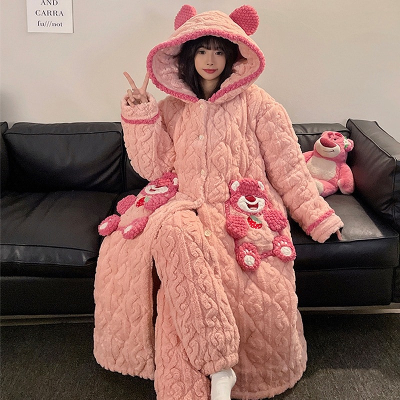 パジャマ女性の冬の三層に綿を挟んでサンゴのベルベットを厚くして保温してかわいいロングタイプの寝衣秋冬天家服