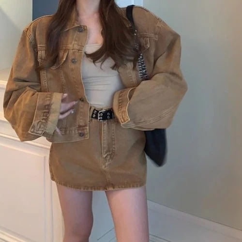 オールインワンセットアップセットアップミニ丈 韓国系ファッション 王道 上下レディース 2024 ショート丈トップスジャケット加工 コーデ ボタンアウター ハイウエストストレートセットアップ カジ