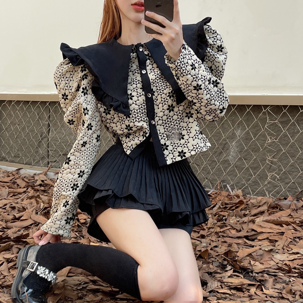 韓国デザイン秋冬新作 2点セットアップフリルブラウスハイウエストショートパンツ