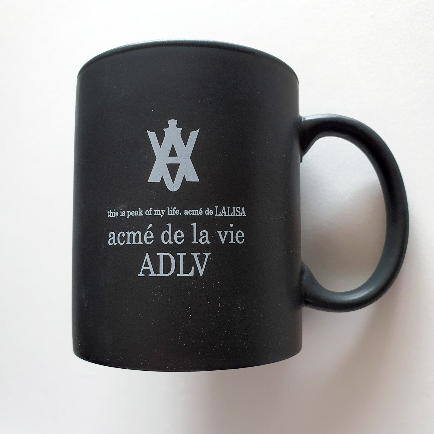 [ 公式 ] BLACKPINK LISA x ADLV Official MUG (Random)